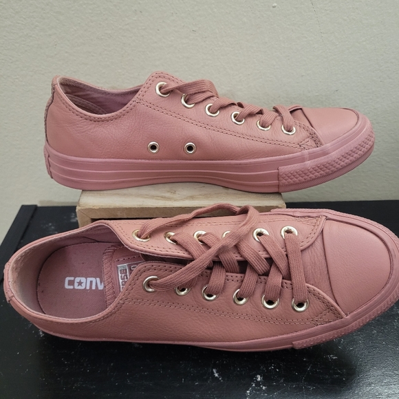 Converse Shoes - Converse Women's Sneakers Shoes Size 7 Leather Coral